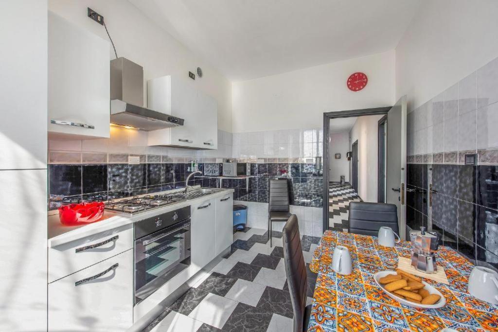 Casa Vacanza Laura Cenova Dış mekan fotoğraf